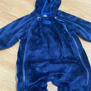 THE NORTH FACE Boys onesie (3-6 M)
